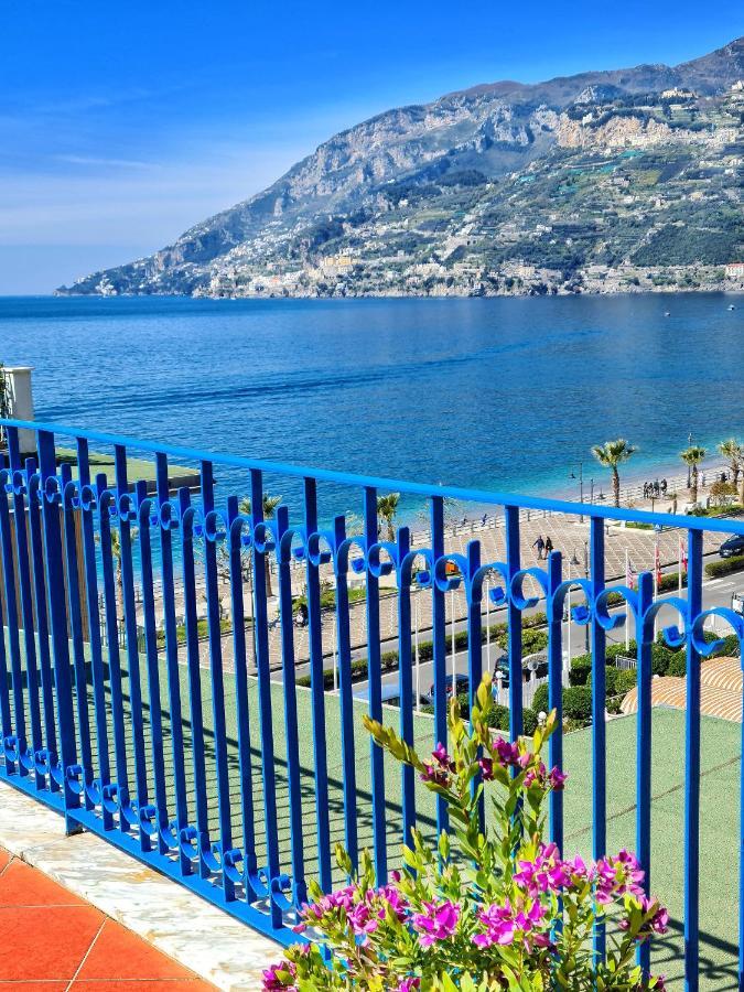 A Terrace On The Sea Apartment Maiori Bagian luar foto